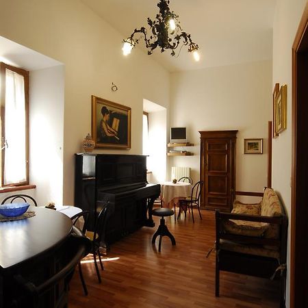 B&B Palazzo Sassatelli Cascia Exterior foto